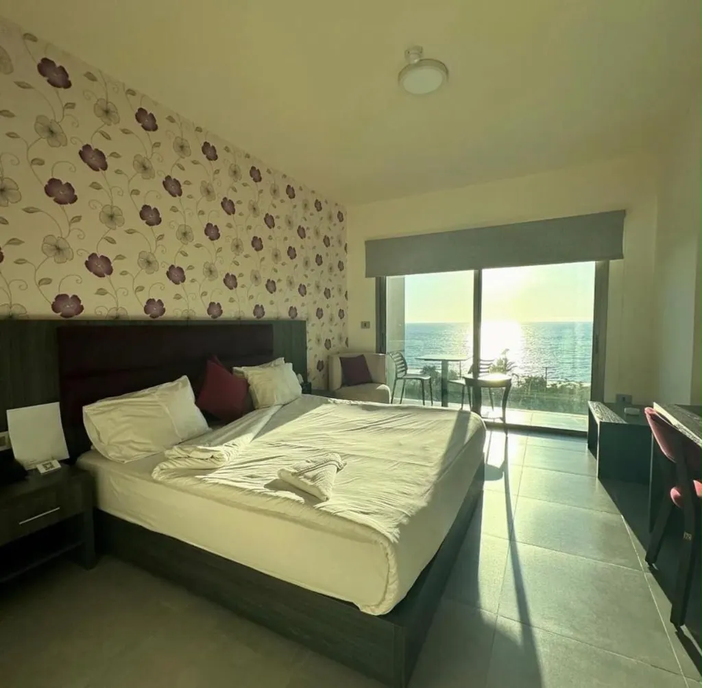 Standard room with balcony