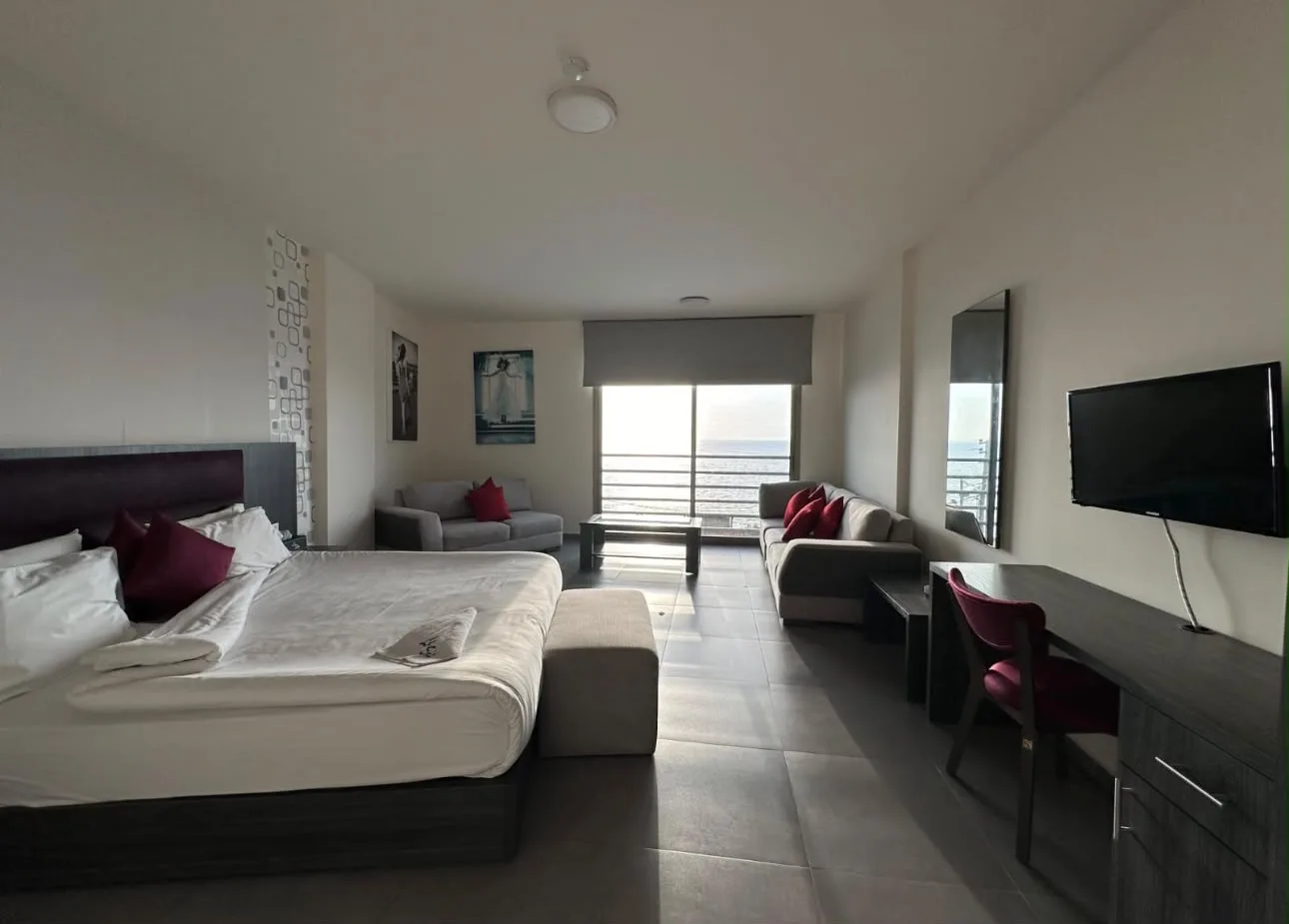 A sea-view suite