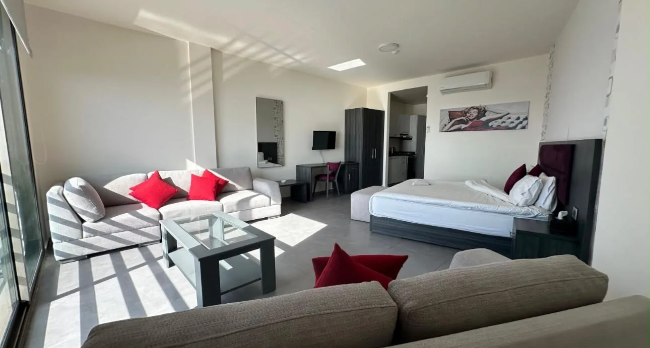 Suite with sofas and a sea view